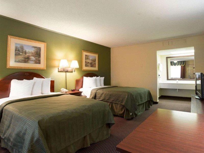 Rodeway Inn Harbison Area Колумбия Экстерьер фото