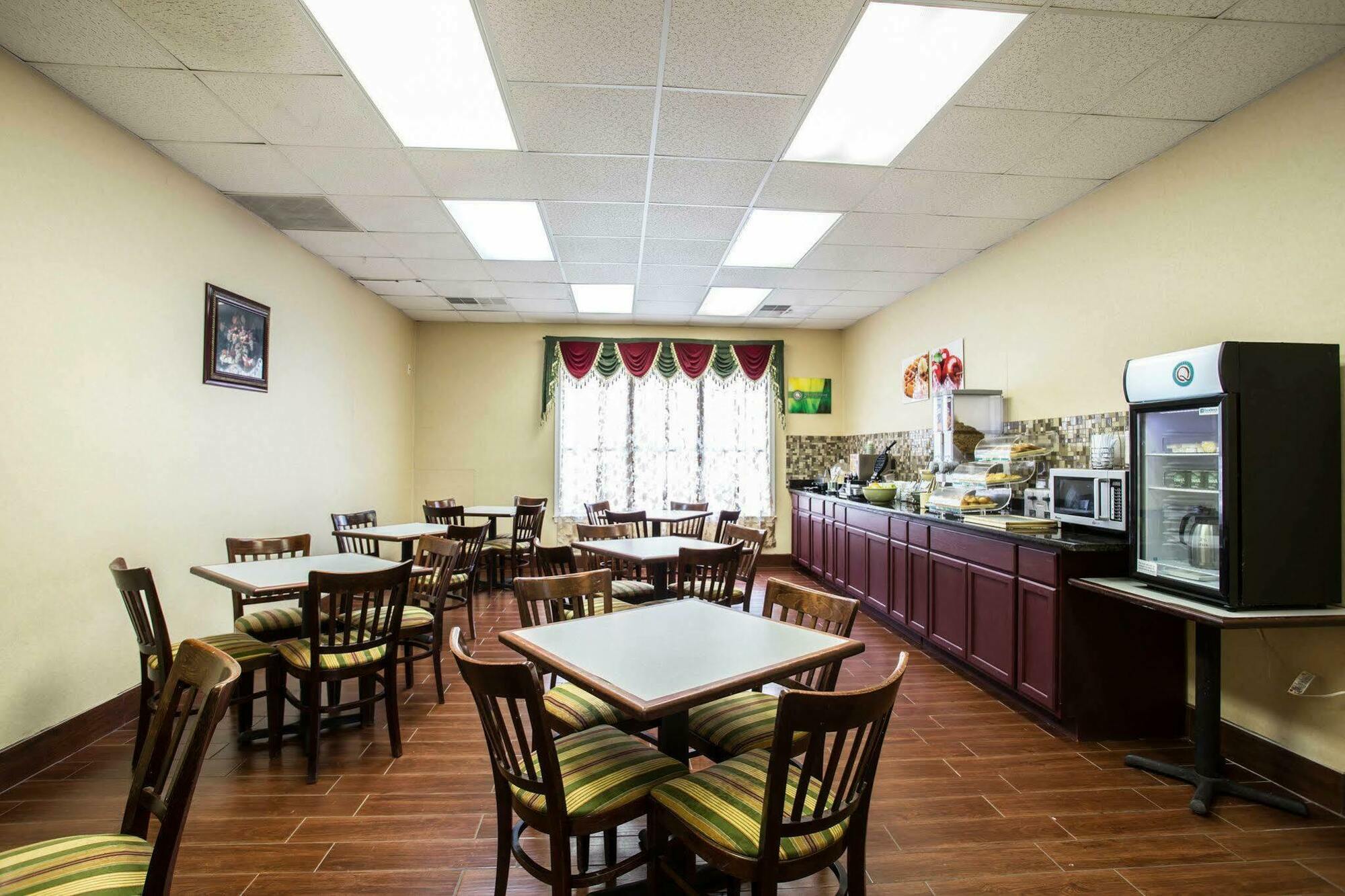 Rodeway Inn Harbison Area Колумбия Экстерьер фото