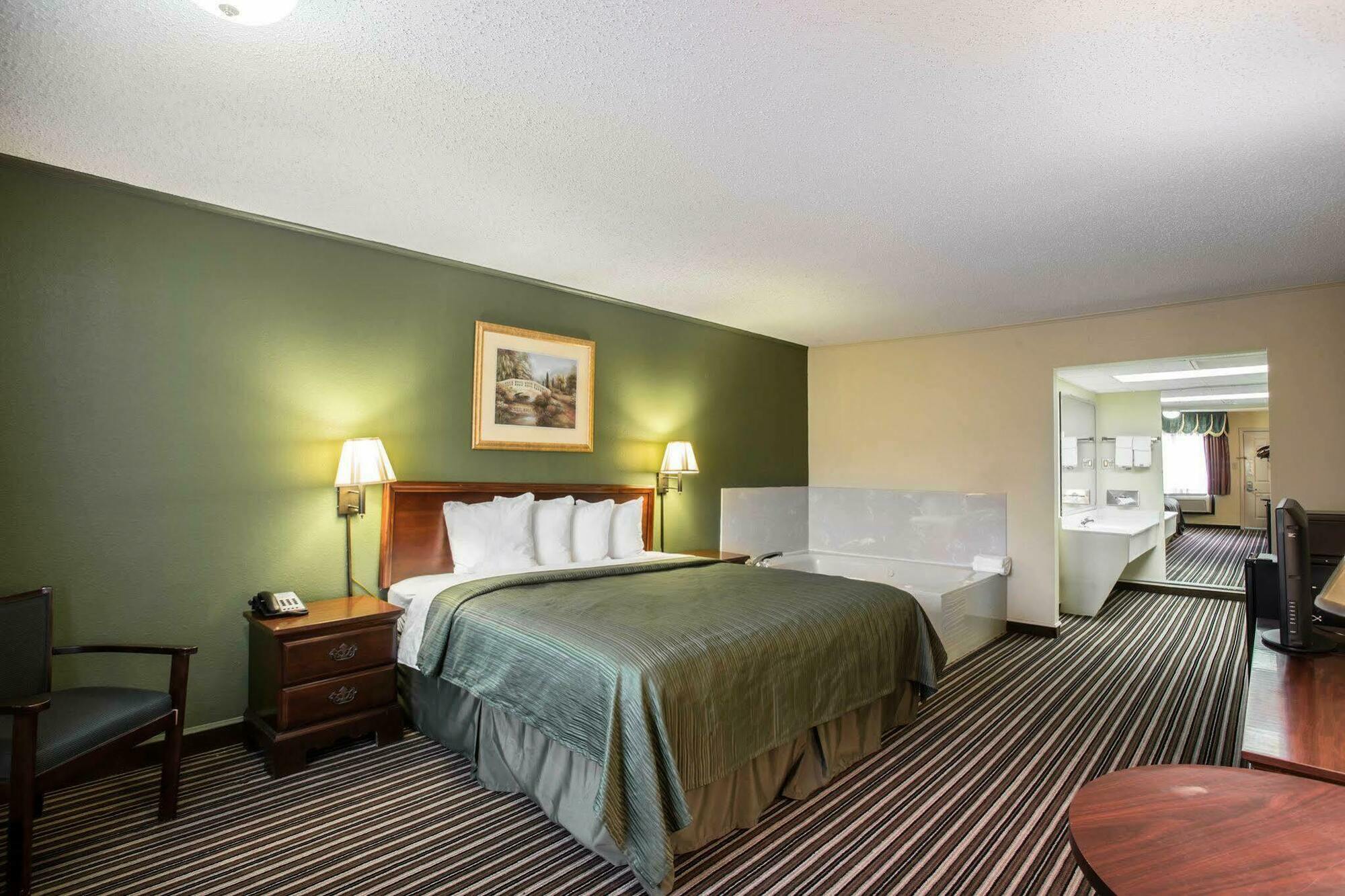 Rodeway Inn Harbison Area Колумбия Экстерьер фото