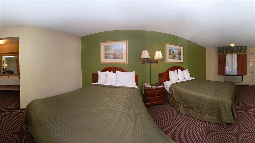 Rodeway Inn Harbison Area Колумбия Экстерьер фото